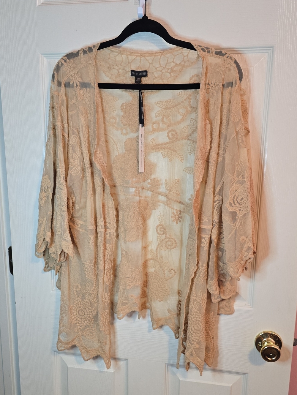Coco + Carmen Beige Lace Floral Kimono Jacket